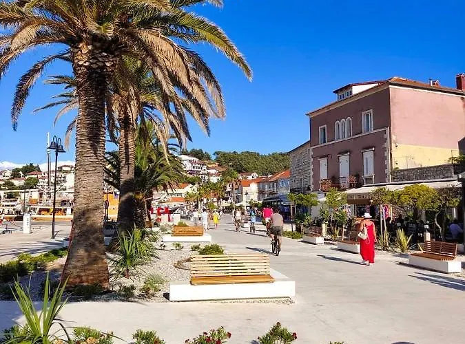 Daire Marina Jelsa (Hvar)