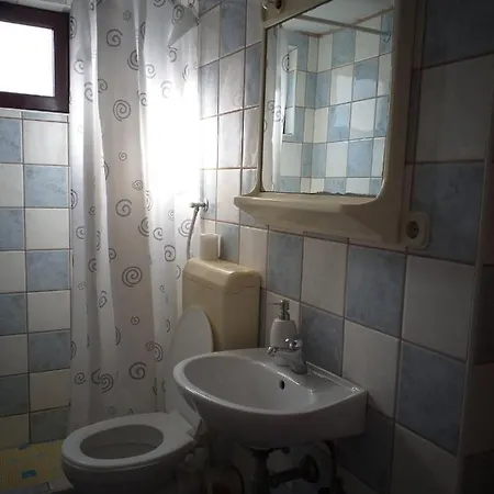 アパート Marina イェルサ