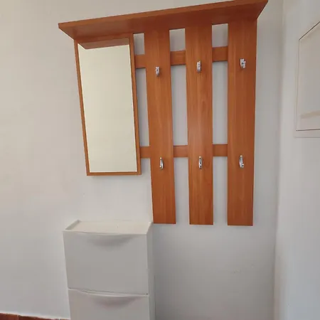 アパート Marina イェルサ